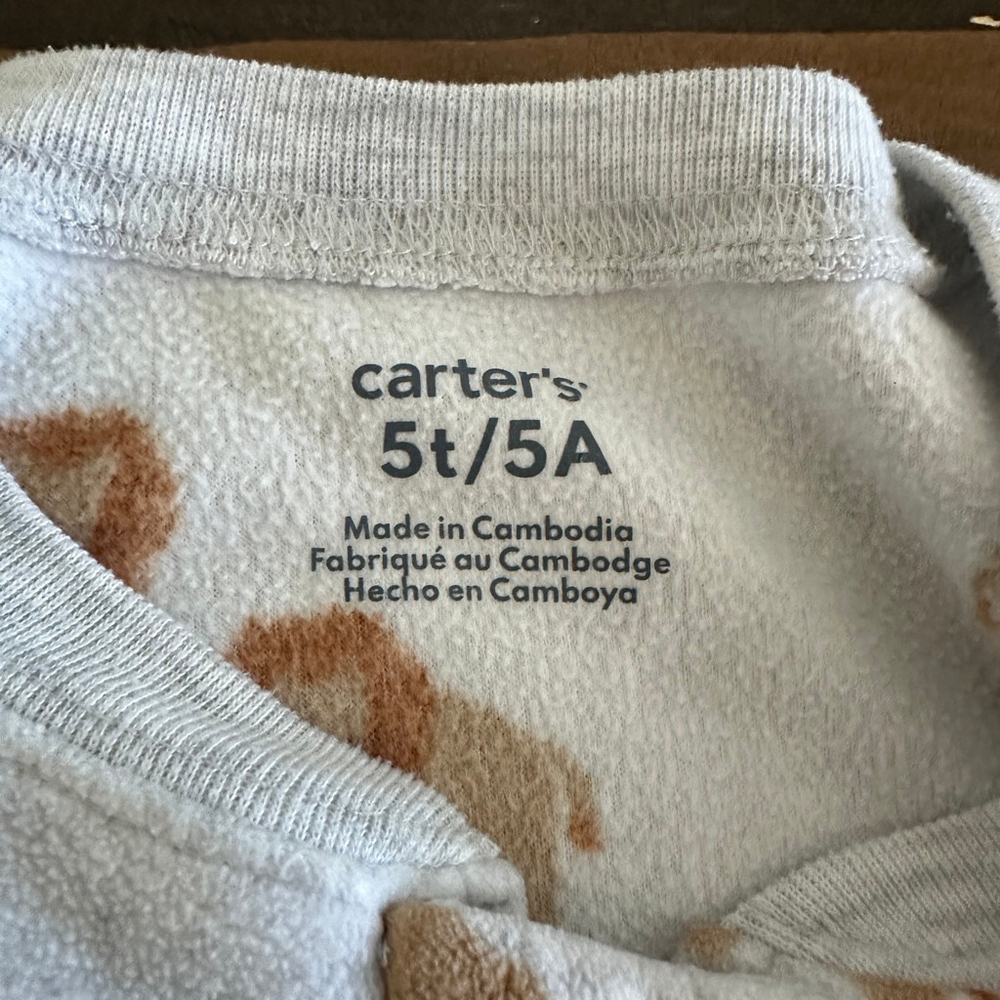 Boys Carter's Gray Lion Footed Pajamas 5T Fleece sleepwear - Picture 2 of 6